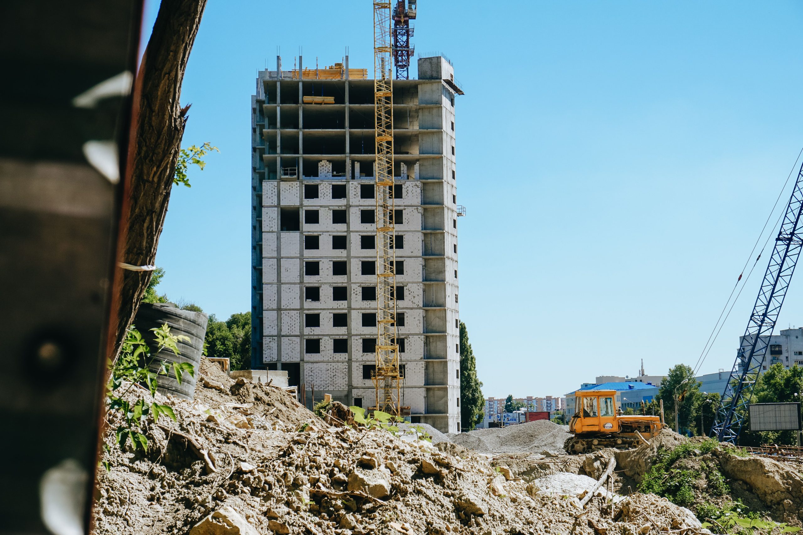 Immeuble construction grues machinerie paysage urbain