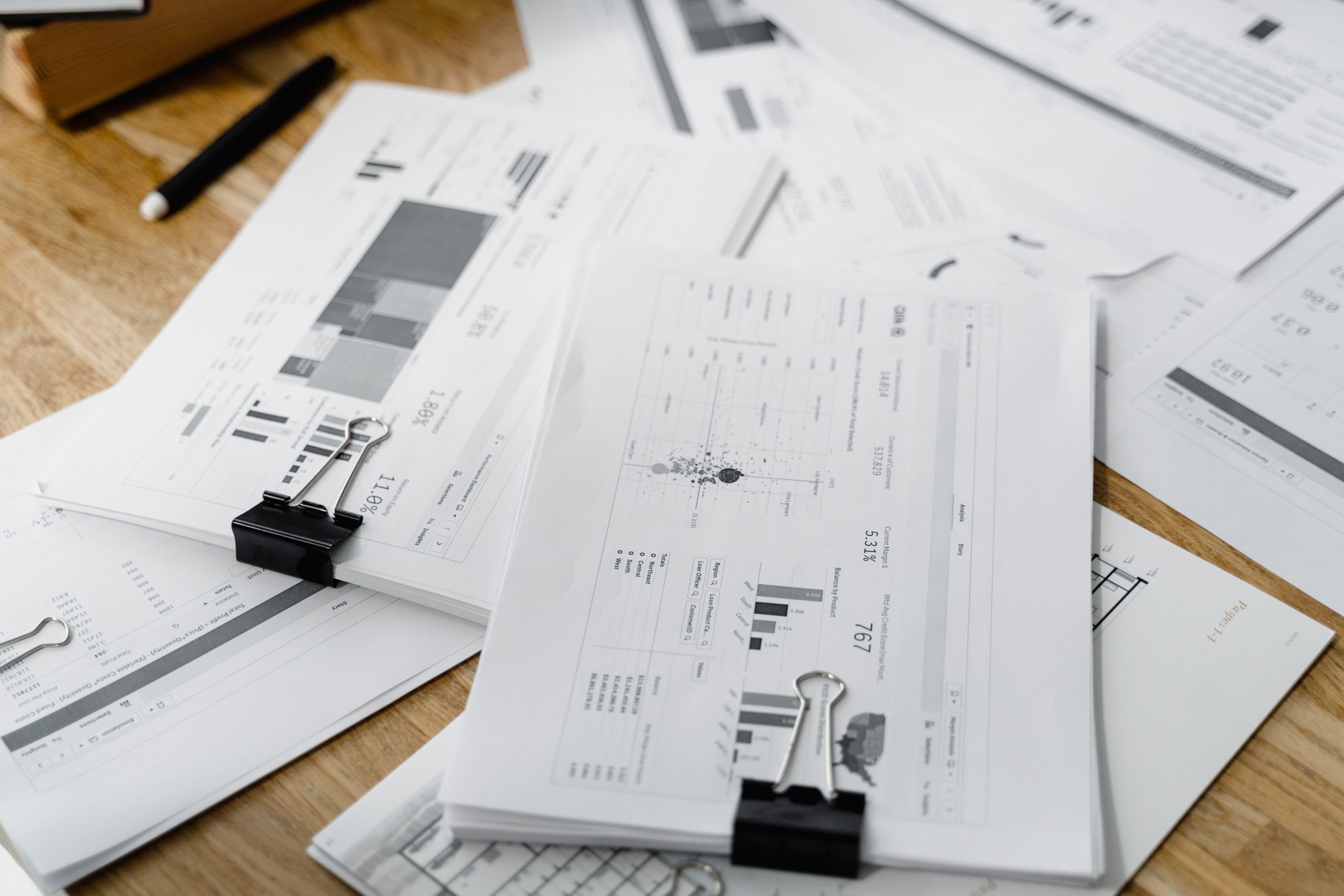 Rapports financiers et graphiques professionnels