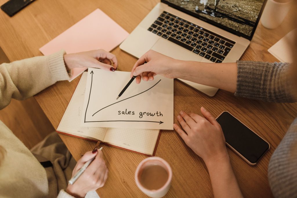 Comment créer une entreprise en ligne sans se ruiner ?